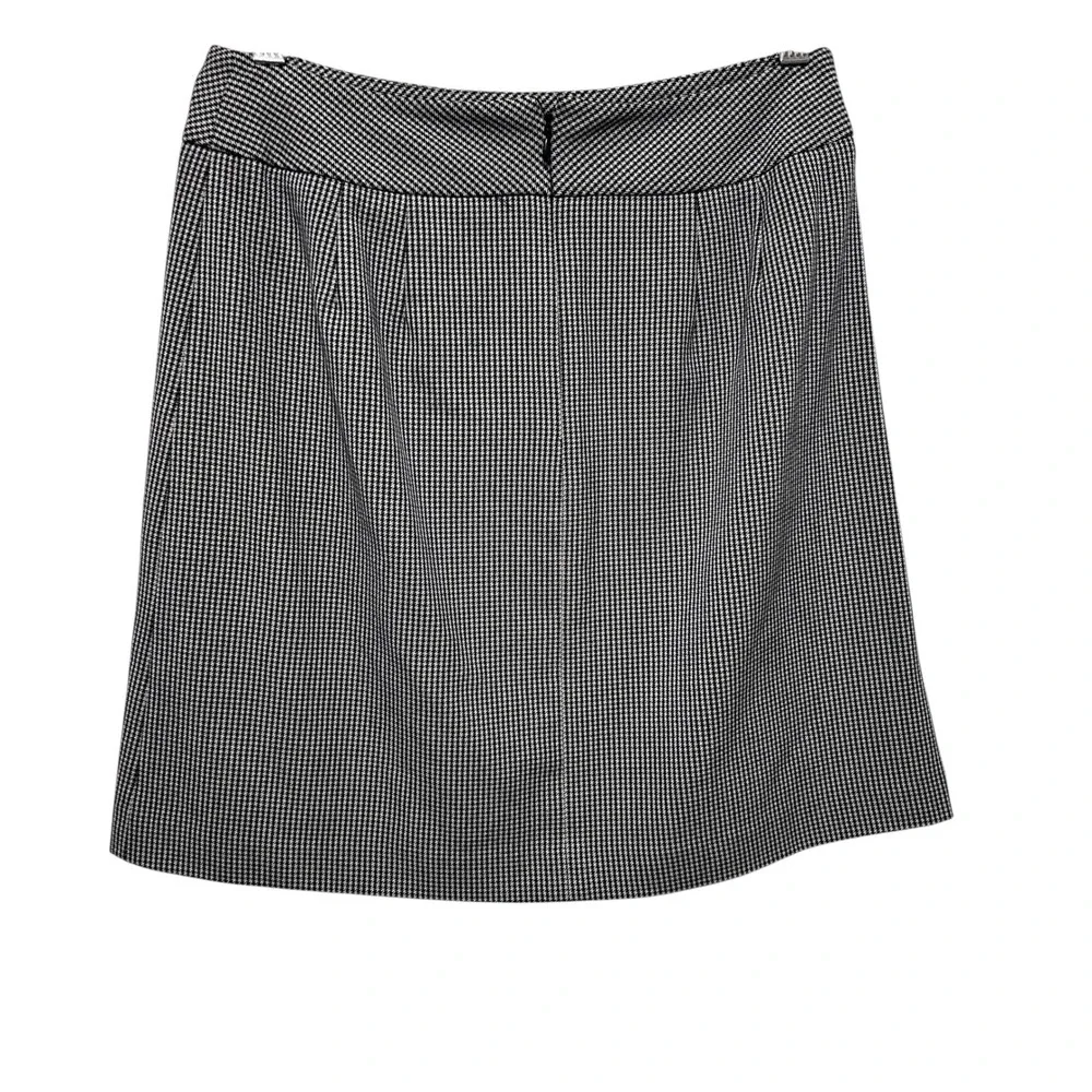 Ann Taylor Loft Petites Stretch Skirt 2P Black White Houndstooth‎ Pleated Lined
